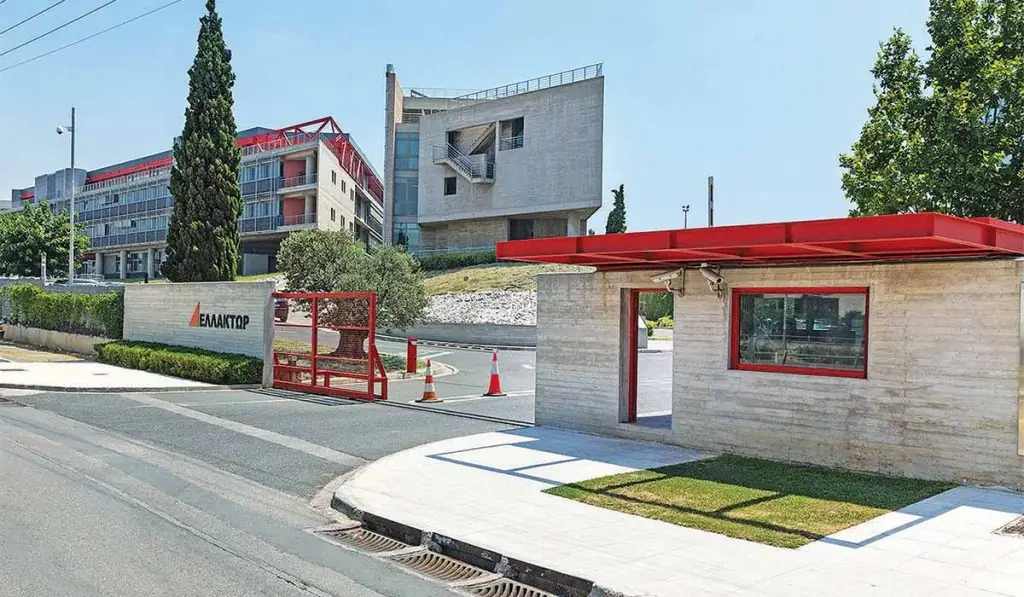 Σε απόγνωση ο Μπόμπολας: Κλέβουν την εταιρεία μέσα από τα χέρια του