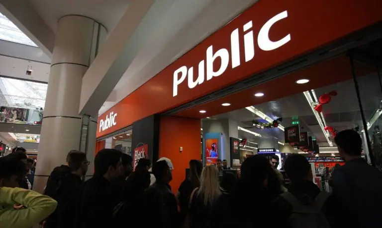 Public – Media Markt: Απίθανο δώρο στους πελάτες τους