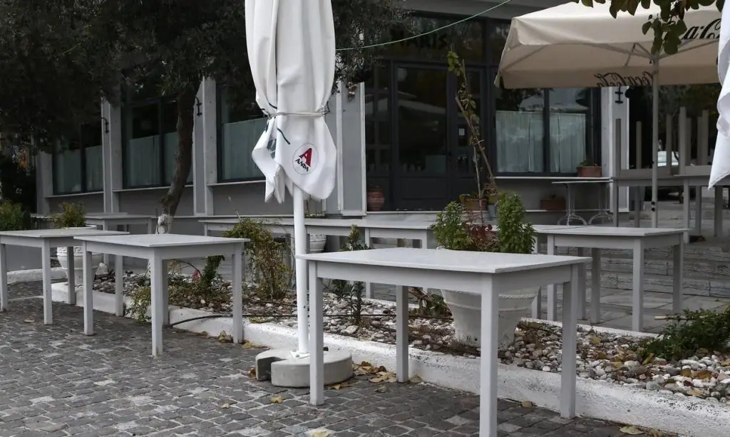 Ημερομηνία: Πότε ανοίγουν μπαρ, καφετέριες και εστιατόρια
