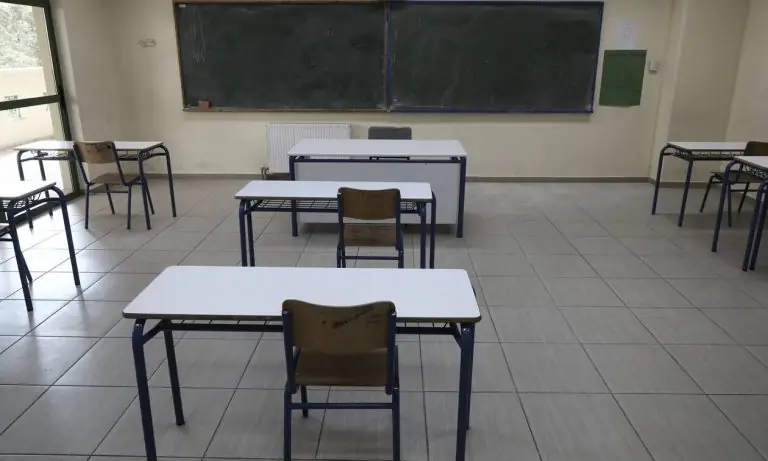 Ανατροπή: Τι αλλάζει για απουσίες και βαθμολογίες σε Γυμνάσια και Λύκεια