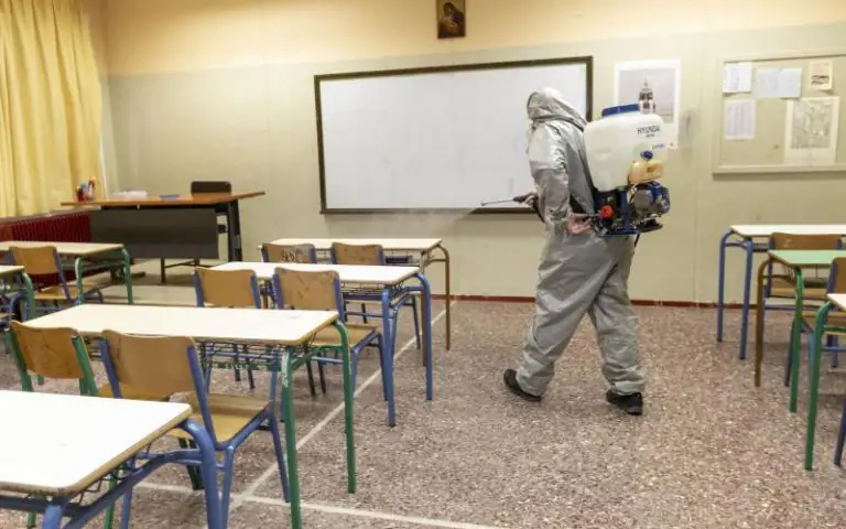 Άνοιγμα σχολείων 2021: Πότε και πώς ανοίγουν Γυμνάσια και Λύκεια – Τι θα γίνει με Δημοτικά και Νηπιαγωγεία