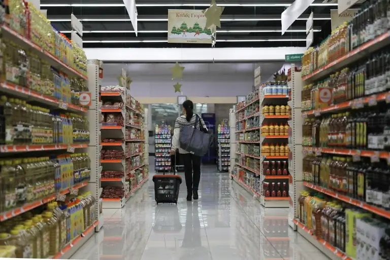 Ο άγνωστος «πόλεμος» στην αγορά των σούπερ μάρκετ: Ο εχθρός Βασιλόπουλου και Σκλαβενίτη