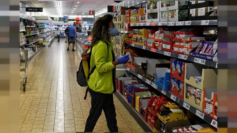 Ωράριο σούπερ μάρκετ σήμερα Σάββατο (20/3): Τι ώρα κλείνουν μετά τις αλλαγές