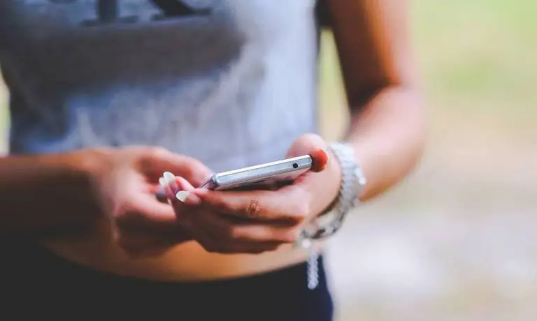 Μεγάλη απάτη σε εξέλιξη: Αν σας έρθει αυτό το SMS μην απαντήσετε