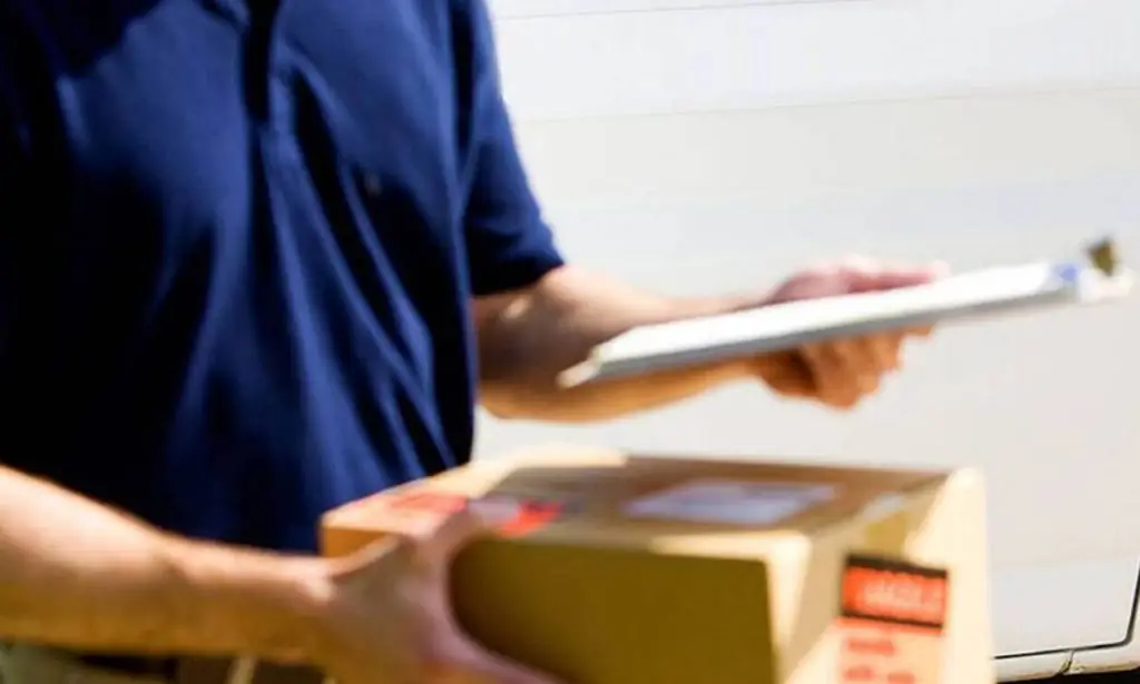 «Σεισμός» σε ΑCS, Γενική Ταχυδρομική και Speedex: Τα «γκρεμίζει» όλα ο Μαρινάκης