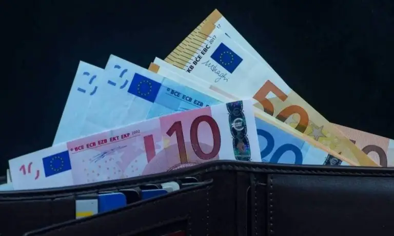 Αναδρομικά 2021: Απόφαση – βόμβα από το Πρωτοδικείο – Χιλιάδες ευρώ και με τόκο 6%