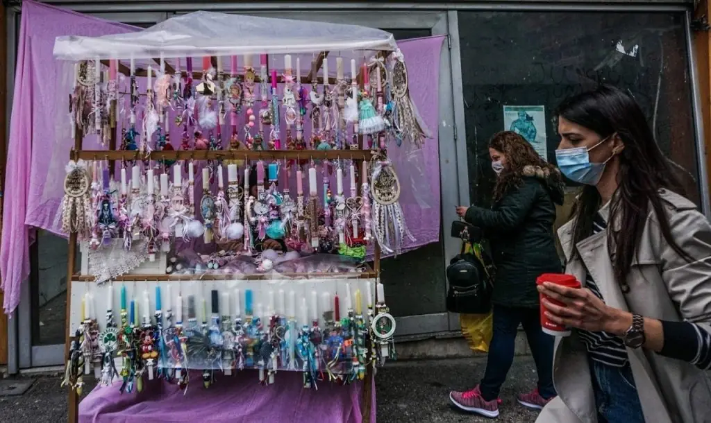 Πάσχα 2021: Πότε ξεκινά το εορταστικό ωράριο – Πώς θα λειτουργήσουν τα καταστήματα
