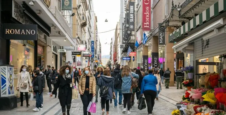 «Πόλεμος» στην αγορά: Zara, Adidas, Marks & Spencer, H&M και BSB «σβήνουν» τους… μικρούς
