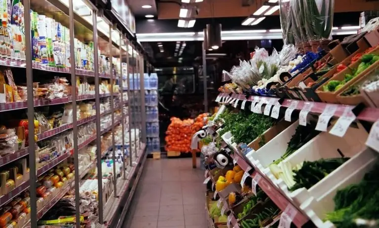 Ωράριο σούπερ μάρκετ σήμερα Σάββατο 17 Απριλίου: Τι ώρα κλείνουν μετά τις αλλαγές
