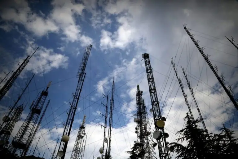 Cosmote, Vodafone, Wind: Μεγάλες ανατροπές – Τι αλλάζει στις τηλεπικοινωνίες