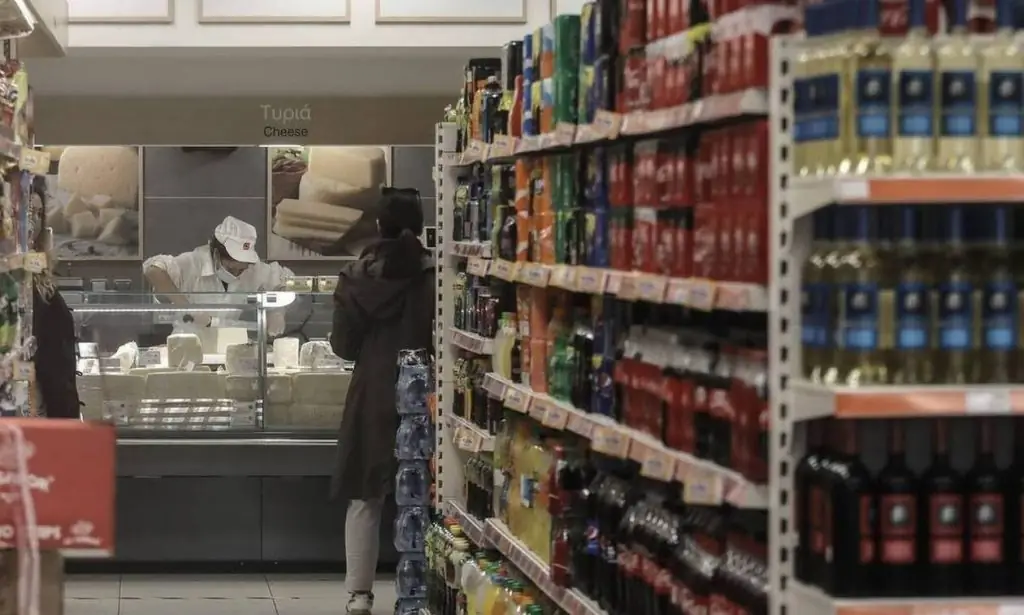 Ωράριο σούπερ μάρκετ σήμερα: Άλλαξε και πάλι – Τι ώρα ανοίγουν και τι ώρα κλείνουν πλέον