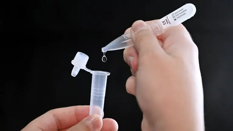 Πανελλήνιες 2021: Πότε πρέπει να κάνουν τα self test οι υποψήφιοι