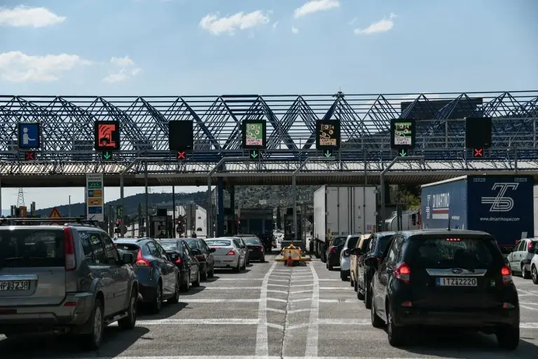 Ξεχάστε όσα ξέρατε για τα διόδια: Νέες τιμές και νέος τρόπος πληρωμής
