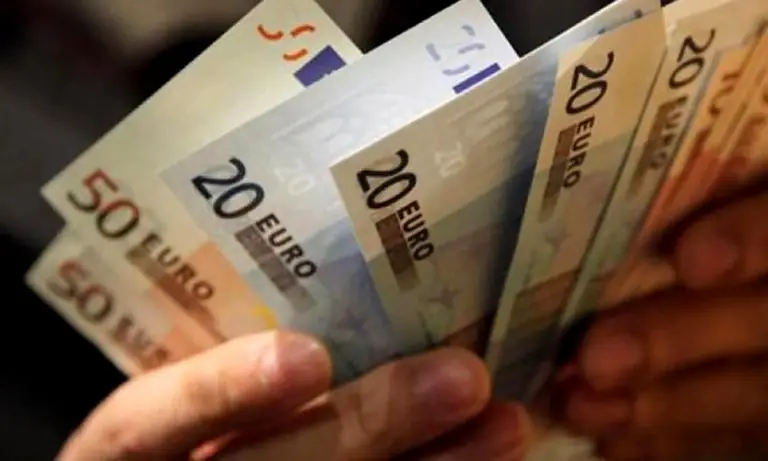 Δεν είναι φάρσα! Επίδομα 1.200 ευρώ το μήνα χωρίς καμία υποχρέωση