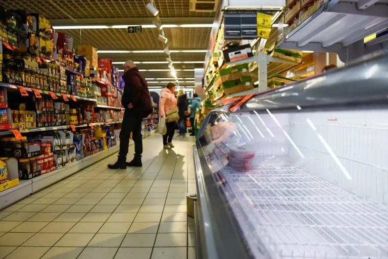 Σούπερ μάρκετ: Ο «αόρατος εχθρός» – Ποιος απειλεί Σκλαβενίτη, Βασιλόπουλο, Μασούτη