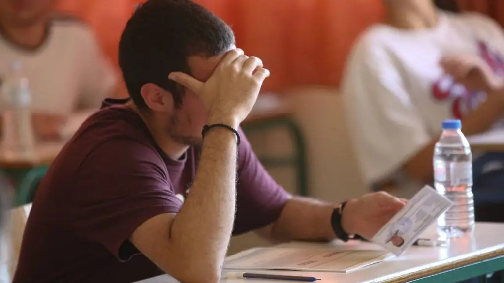 Πανελλήνιες 2021 – Πανελλαδικές 2021: Το θέμα στην Έκθεση – Τα θέματα στη Νεοελληνική Γλώσσα