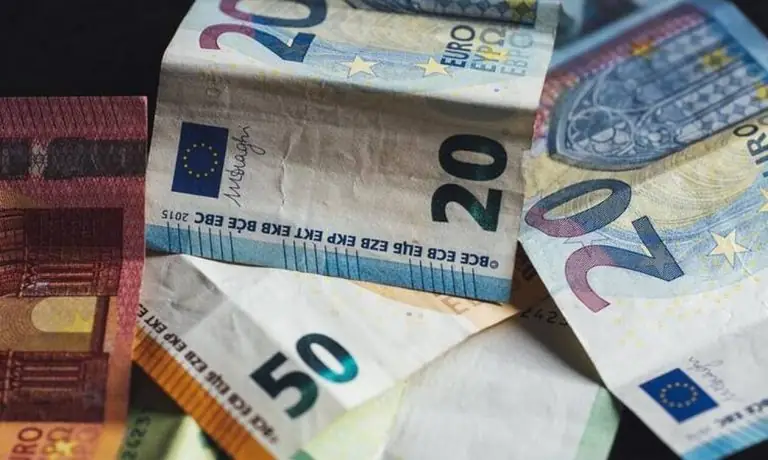Μπαράζ πληρωμών: Ποιοι θα δουν χρήματα στο λογαριασμό από 5 – 9 Ιουλίου