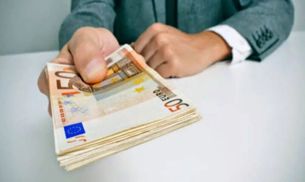 Εργασιακά: Ποιοι θα δουλεύουν 13 ώρες – Τι αναφέρει νέα νομοθεσία