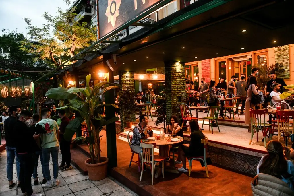 Απόφαση – «βόμβα» για το εμβόλιο και για τα rapid test