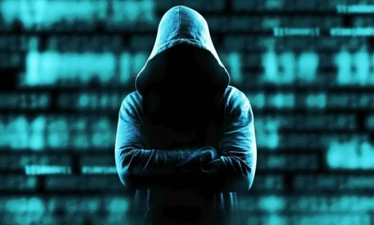 Προσοχή! Μεγάλη απάτη: Έτσι σας κλέβουν λεφτά μέσα από το e-banking