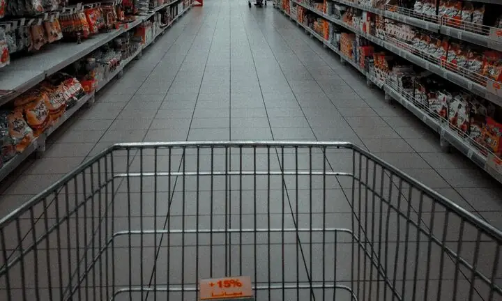 Οργή των πολιτών: Δείτε τι αντίκρισαν στα ράφια των σούπερ μάρκετ