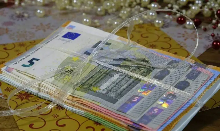 Κοινωνικό μέρισμα 2021: Mποναμάς 900 ευρώ – Ποιοι είναι οι δικαιούχοι