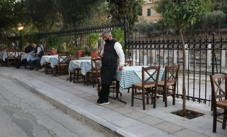 Εστίαση: Κλείνουν καφέ, μπαρ και εστιατόρια στις 16 Νοεμβρίου – Δείτε γιατί
