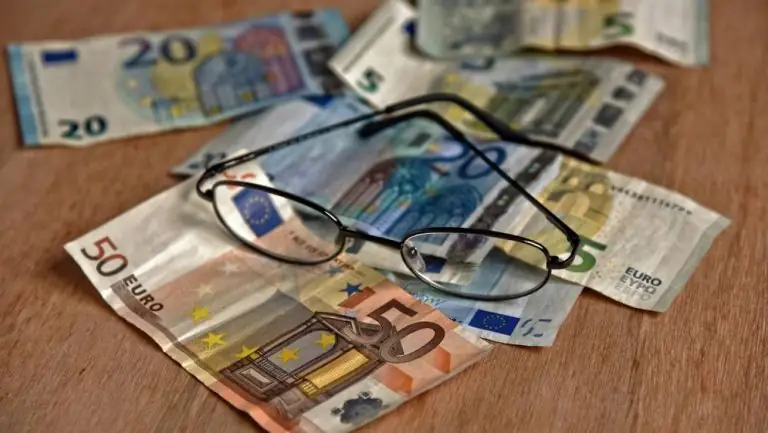 Συντάξεις 2022: Ευχάριστα νέα! Ποιοι και πότε μπορούν να βγουν νωρίτερα στη σύνταξη