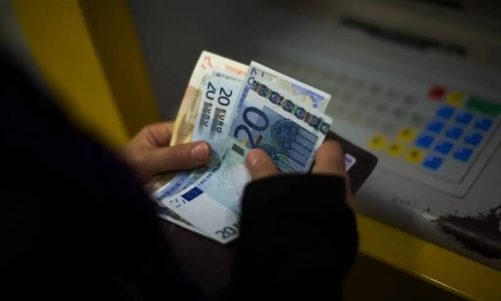 Συντάξεις 2025: Αναδρομικά ως 15.050 ευρώ στις επικουρικές – Ποιοι θα τα πάρουν