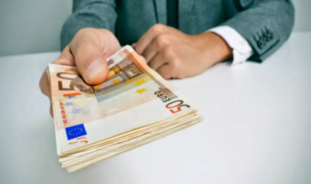 Προσοχή: Η άγνωστη επιδότηση των 9.500 ευρώ – Τη δικαιούνται όλοι με μια απλή αίτηση