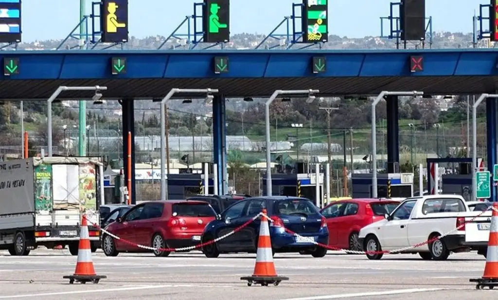 Το γνωρίζατε; Ποιοι έχουν το δικαίωμα δωρεάν διέλευσης από τα διόδια