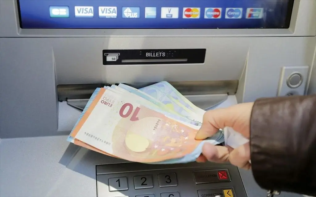 Έκτακτο επίδομα Πάσχα 2022: Ποιοι θα πάρουν τα 200 ευρώ – Τα κριτήρια