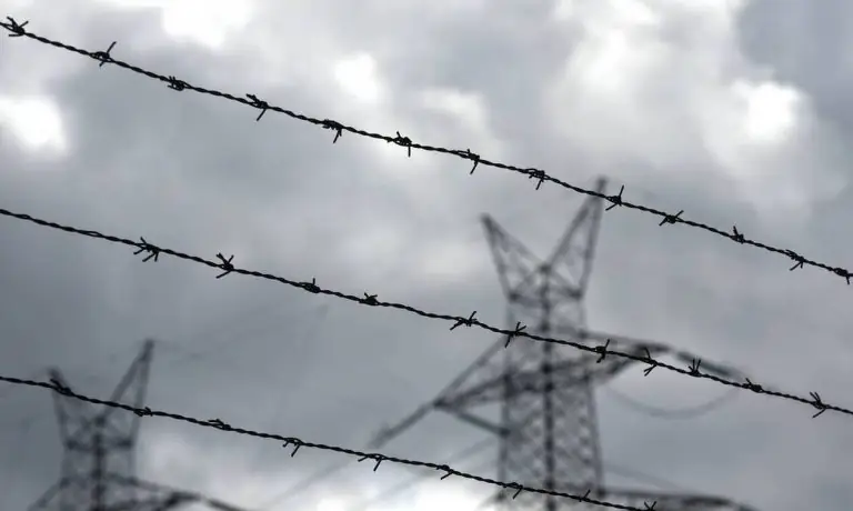 Νέες αυξήσεις στα τιμολόγια της ΔΕΗ: Δείτε τι έρχεται τους επόμενους μήνες