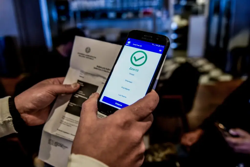 Έκτακτη ανακοίνωση για τo πιστοποιητικό εμβολιασμού: Τι αλλάζει