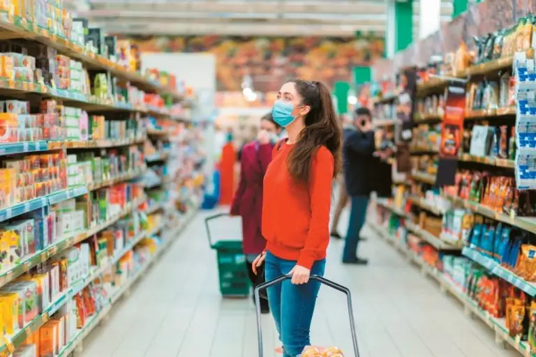 Αλλάζουν όλα στην αγορά των σούπερ μάρκετ: «Συναγερμός» σε Σκλαβενίτη και Βασιλόπουλο