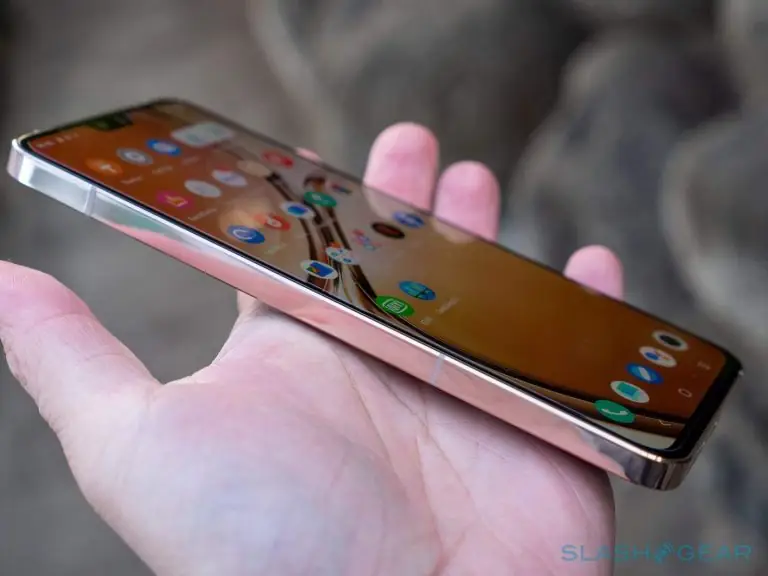 Τρόμος για Apple και Samsung: Η νέα εταιρεία που ήρθε Ελλάδα και τα πήρε όλα