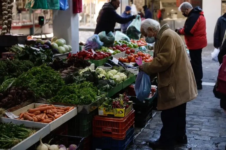 Ακρίβεια: Μας τελειώνουν! Νέες αυξήσεις σε βασικά αγαθά – Τι ακριβαίνει και πότε
