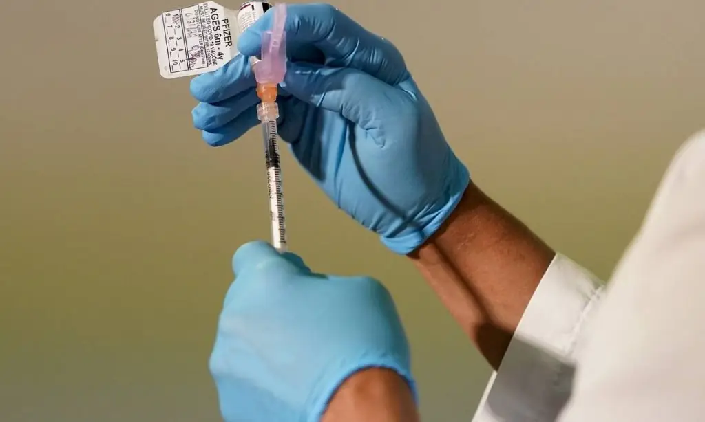 emvolio.gov.gr: Πότε ανοίγει η πλατφόρμα εμβολιασμού για τους άνω των 30