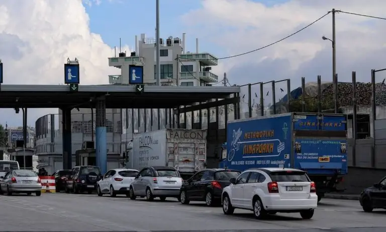 Μεγάλη ευκαιρία: Έτσι θα πληρώνετε λιγότερα σε όλα τα διόδια της Ελλάδας