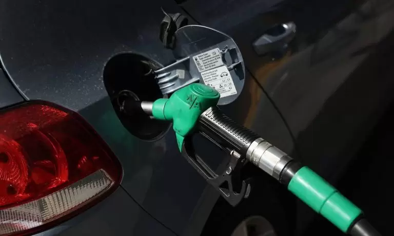 Αυτά είναι τα πρατήρια που κλέβουν: Διαλύουν και τα αυτοκίνητά μας