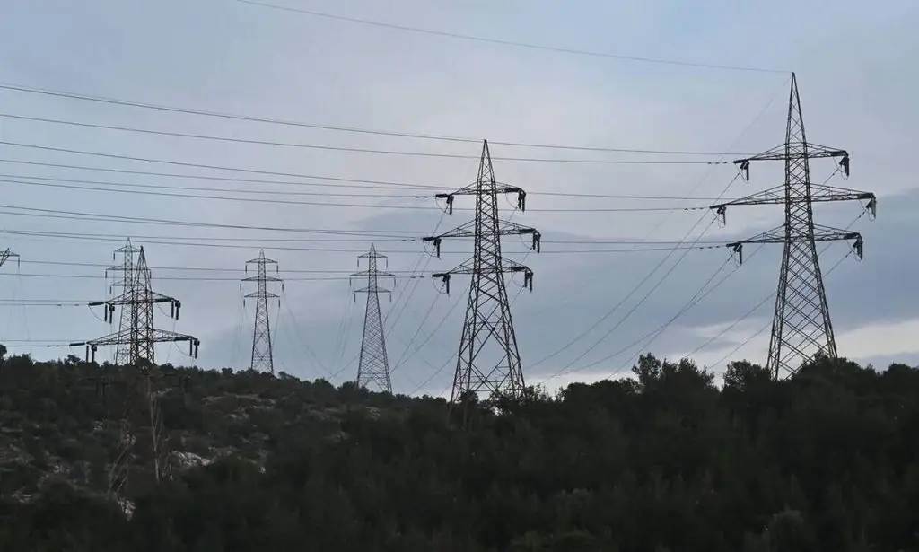 «Βόμβα»: Στα δικαστήρια εταιρεία ρεύματος για τη ρήτρα αναπροσαρμογής