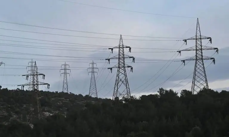 «Βόμβα»: Στα δικαστήρια εταιρεία ρεύματος για τη ρήτρα αναπροσαρμογής