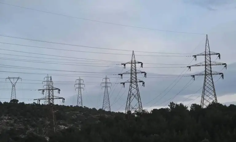 Δεν έχει έχει τέλος η κοροϊδία με το ρεύμα: Μας τα παίρνουν με άλλο τρόπο τώρα
