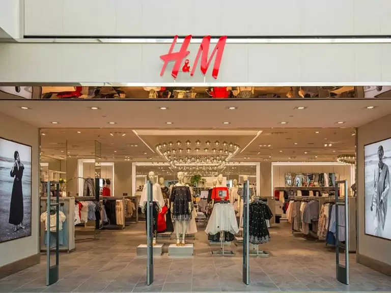 H&M: Βόμβα… μεγατόνων – Λουκέτο μέχρι νεωτέρας!
