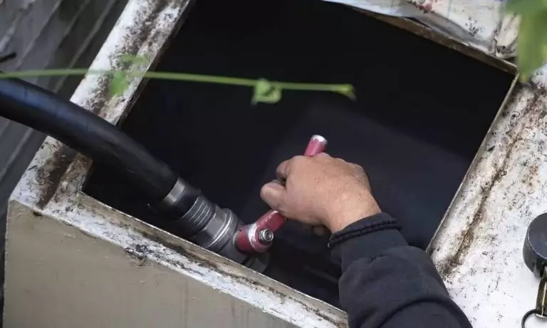 Ποιοι θα λάβουν 700 ευρώ επίδομα θέρμανσης 2022: Πόσο θα φτάσει το πετρέλαιο