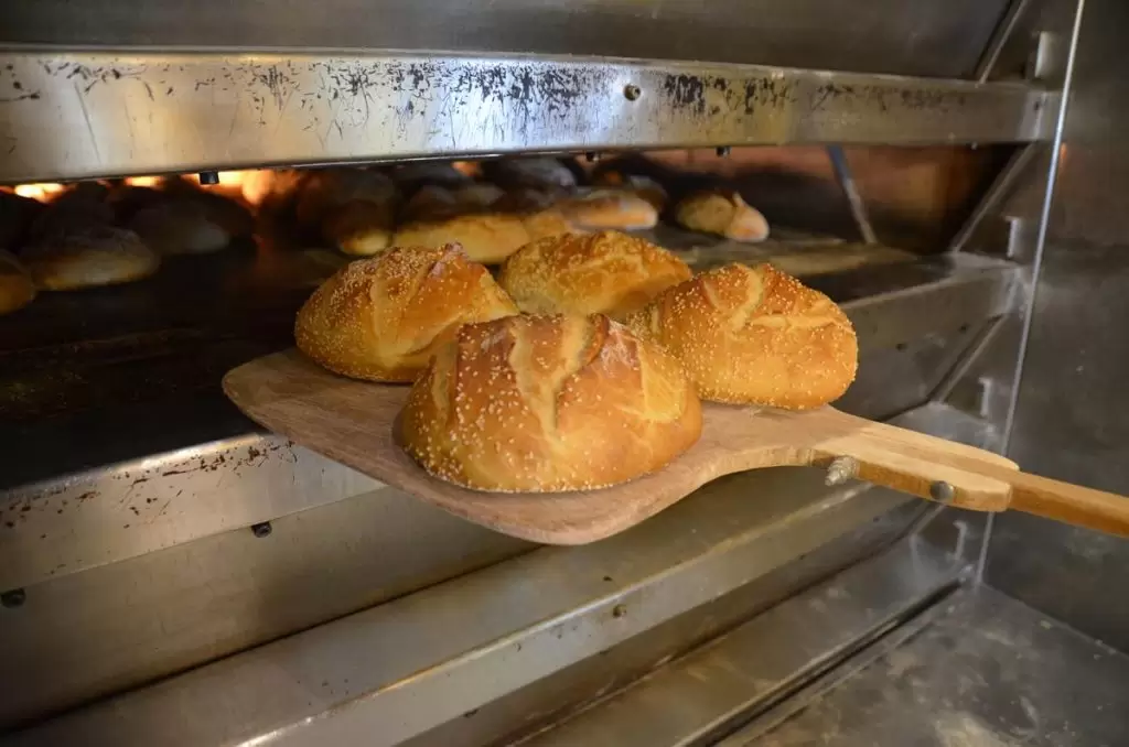 Πλάκα μας κάνουν; Νέες αυξήσεις στο ψωμί – Δείτε πόσο κοστίζει