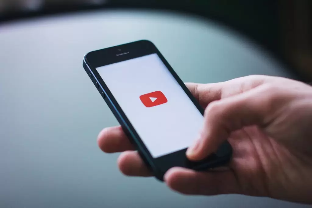 Youtube: Σάλος! Αποκλείει εκατομμύρια χρήστες – Τι κάνουν και δεν θα ξαναδούν video