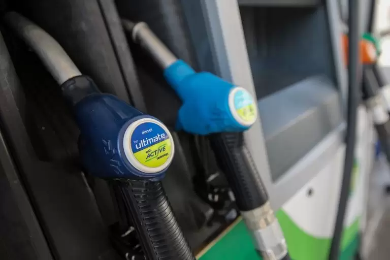 Έρχεται χριστουγεννιάτικο Fuel Pass τον Δεκέμβριο; Το σενάριο