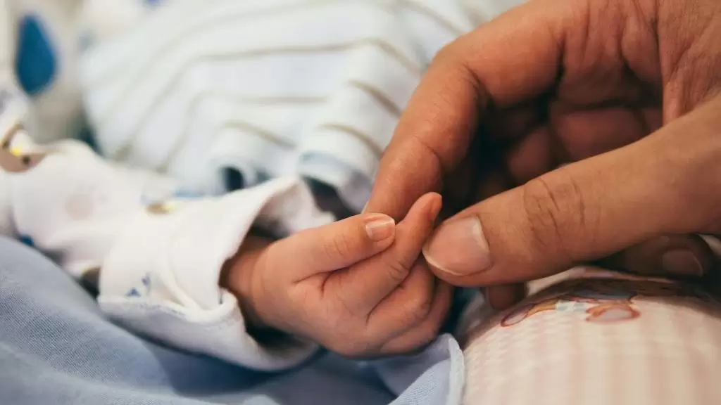 Επίδομα παιδιού 2022: Πότε πληρώνεται η δόση – Πόσα χρήματα θα πάρετε τα Χριστούγεννα