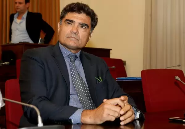 Βαρδινογιάννης: Αδιανόητο αυτό που κάνει – Δείτε που θα ρίξει 4 δισ.